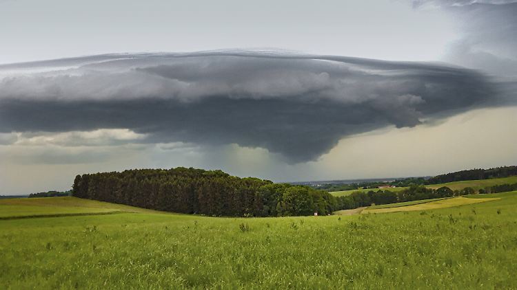 Auch Wolkenformationen können wie ein UFO aussehen. 
