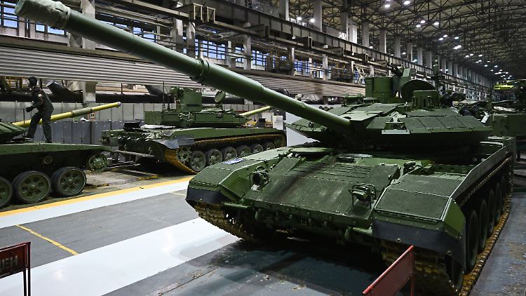 Ein T-90 in einer Panzerfabrik in Russland. 