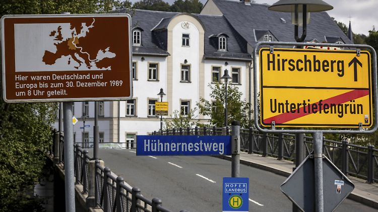 Hirschberg liegt an der Grenze zu Bayern.