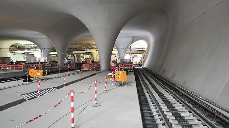 Im neuen Stuttgarter Tiefbahnhof dauert es noch, bis dort Züge verkehren können.
