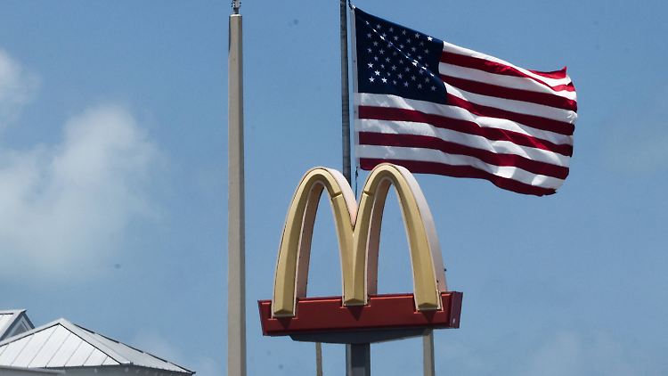 Sind es die Zwiebeln oder der Patty? Ein Burger bei McDonald's hat für einen Kolibakterien-Ausbruch in den USA gesorgt.
