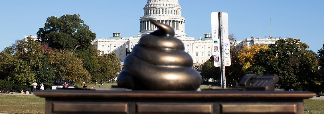 epi_223232228_REUTERSFOTO_2024-10-25T211719Z 103416801 RC2RRAAIVI08 RTRMADP 3 USA-CAPITOL-POOP.JPG_New statue recognizi.jpg