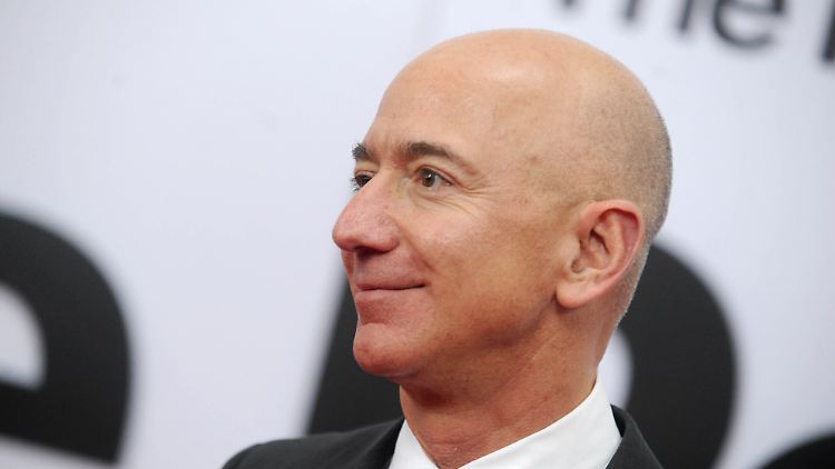 Muss sich den Vorwurf der Feigheit gefallen lassen: Jeff Bezos