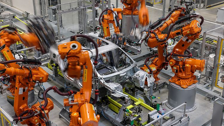 Die Automobilindustrie in Deutschland steckt in einer Krise.
