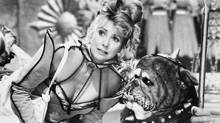 Teri Garr im Film "Mom und Dad retten die Welt". Die Schauspielerin ist jetzt gestorben.