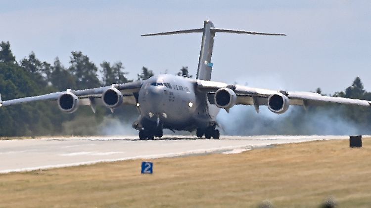 Die Teile wurden für C-17-Transportflugzeuge bestellt.