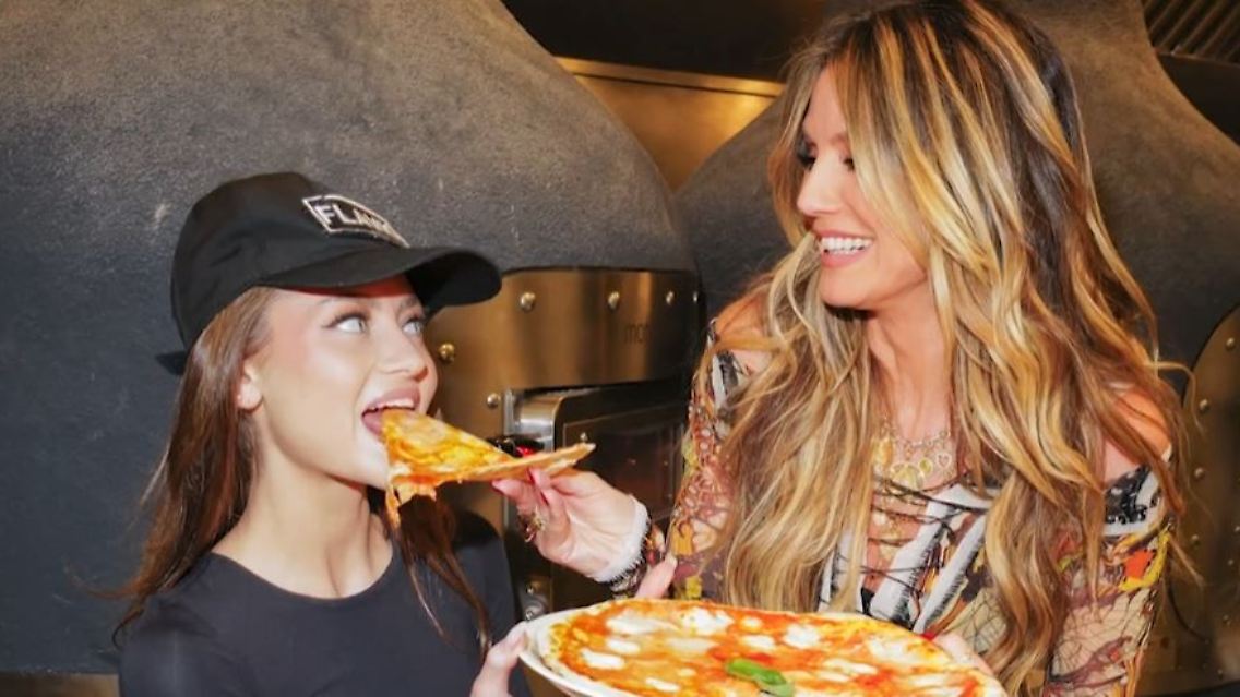 KlumPizza.JPG