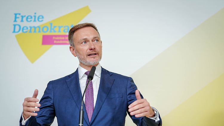 Trotz Fortschritten sieht Lindner bei der Digitalisierung der Zollverwaltung weiteren Handlungsbedarf.