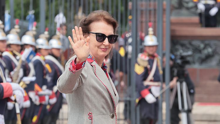 Hat das Handelsembargo gegen Kuba aus Gewohnheit verurteilt: Argentiniens Außenministerin Mondino verliert ihren Job. 
