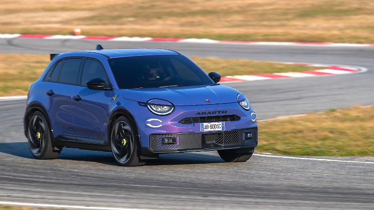 Mit dem 600e bringt Abarth ein weiteres Elektromodell raus.  