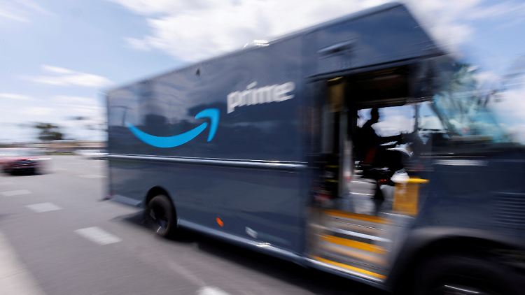 Die Verbraucherzentrale will nun mit der Sammelklage durchsetzen, dass Amazon die damalige Preiserhöhung zurücknimmt und die Differenz an die Kundschaft zurückzahlt. 