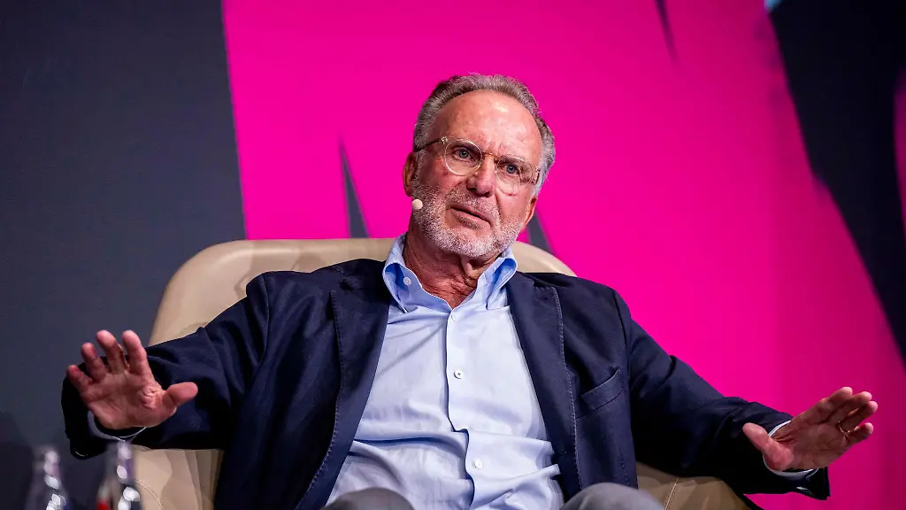 Karl-Heinz-Rummenigge-will-den-Kuss-Eklat-nach-dem-WM-Finale-nicht-ueberbewerten