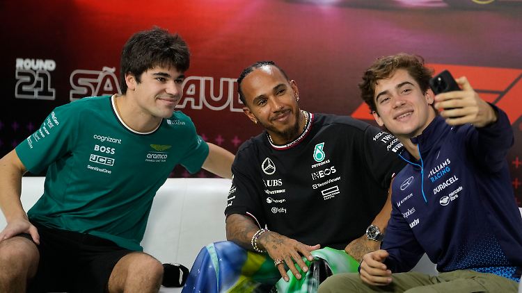 Franco Colapinto (r.) fühlt sich wohl im Kreis der Topfahrer.