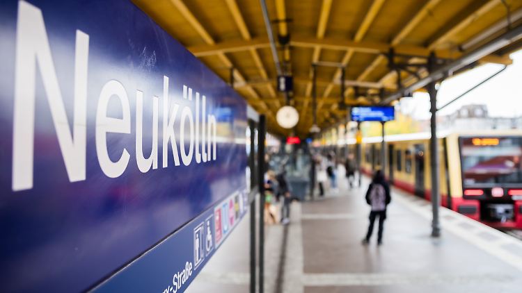Der flüchtige Mann wurde in Berlin am S-Bahnhof Neukölln kontrolliert. 
