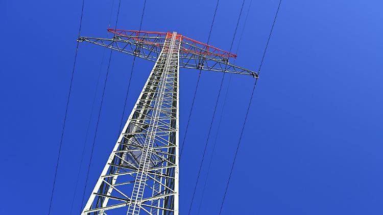 KI soll eine Hilfe beim Klimaschutz werden - bislang verbrauchen KI-Projekte aber enorm viel Energie.