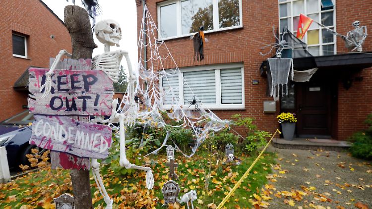 Ein Hamburger wollte wohl keinen Halloweenbesuch bekommen.
