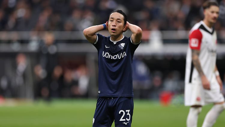 Koji Miyoshi ist erschüttert.