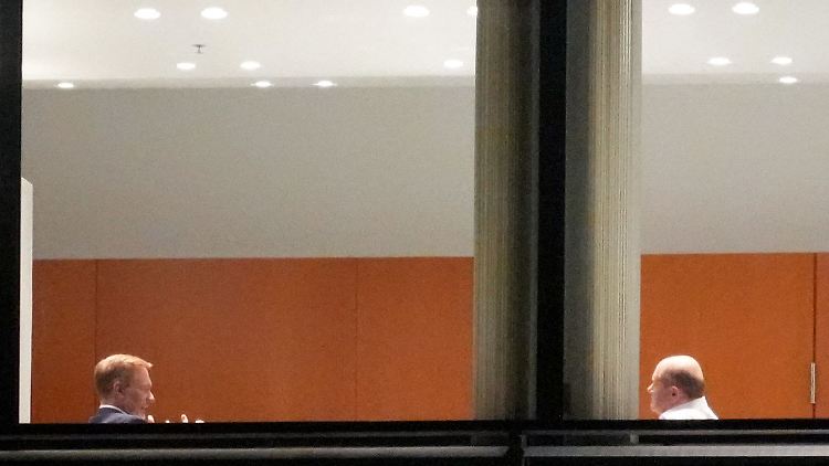 Lindner und Scholz bei einem Krisengespräch im Kanzleramt.