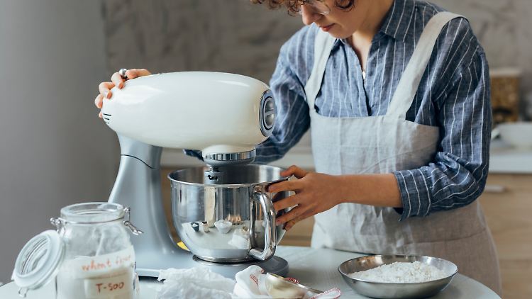 Was taugen Küchenmaschinen vom Discounter? Diese Modelle helfen beim Backen und Kochen.