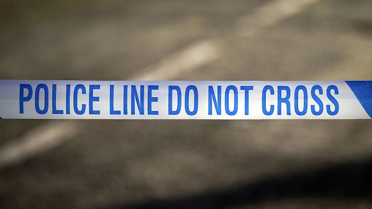 Als Polizisten den Mieter festnahmen, gestand er direkt den Mord. 