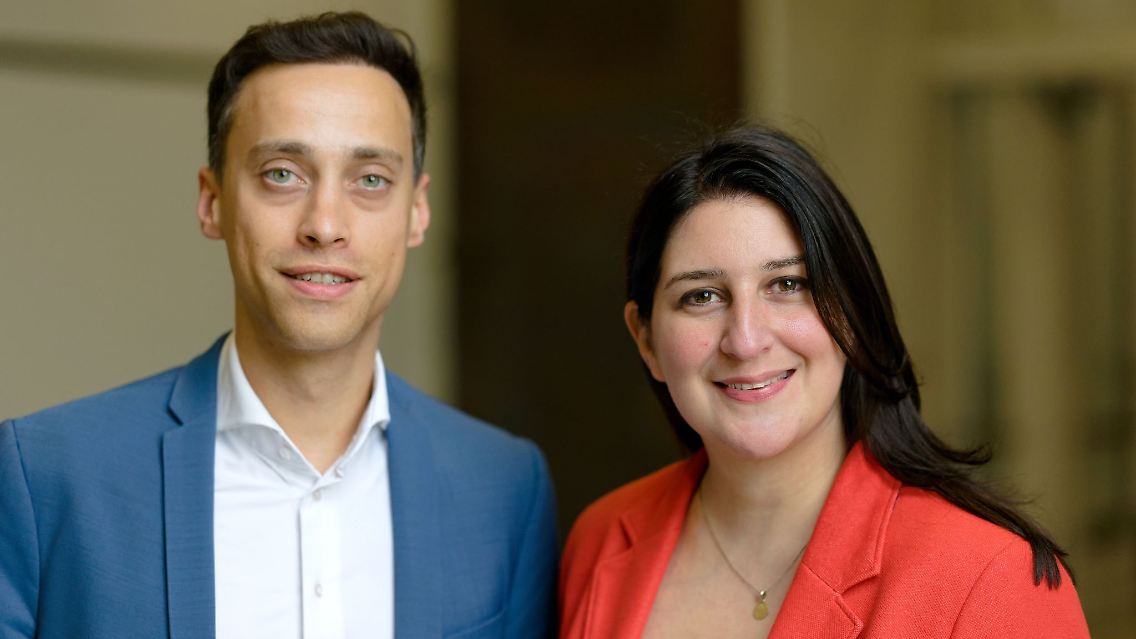 Achtermeyer und Zeybek, sie sagt, es gebe Menschen, die Probleme mit emanzipierten, selbstbestimmten Frauen hätten.