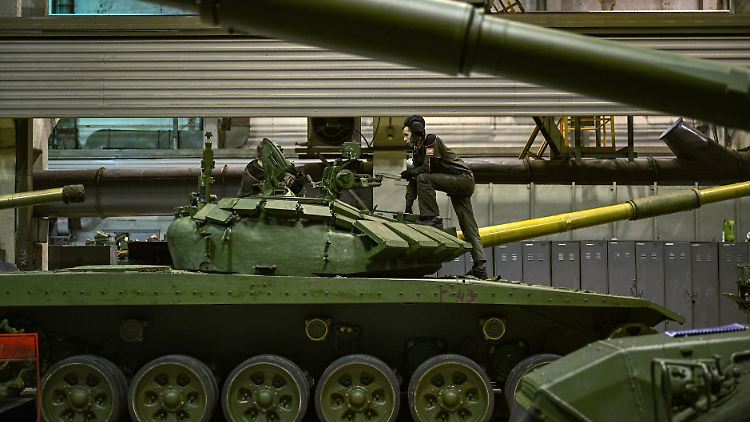 Panzer-Produktion der Firma Uralwagonsawod im Ural.