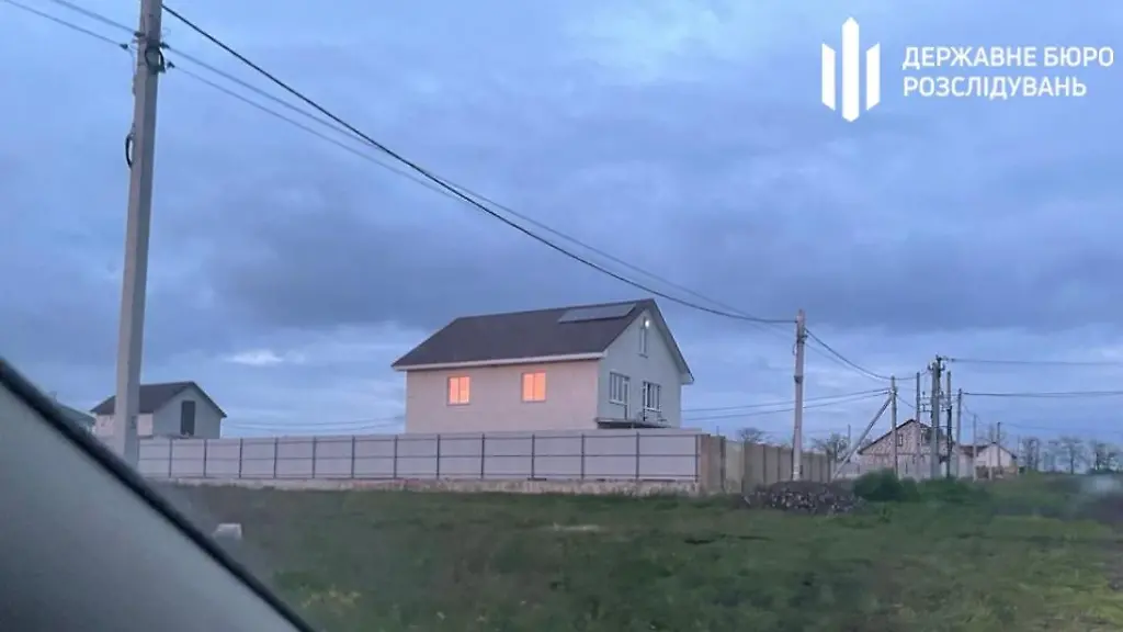 Das-von-Soldaten-gebaute-Haus-im-Oblast-Odessa