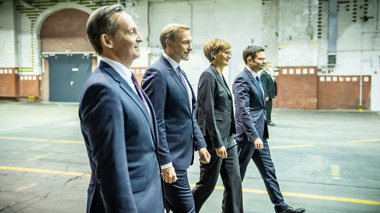 Gehen jetzt einen anderen Weg: die bisherigen FDP-Minister Volker Wissing, Christian Lindner, Bettina Stark-Watzinger und Marco Buschmann (v.l.).
