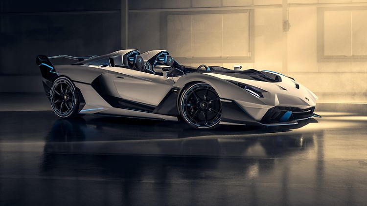 Wer viel Geld hat, kauft sich vielleicht einen Lamborghini. Wer ganz viel Geld hat, kann sich einen wie den SC20 bauen lassen.