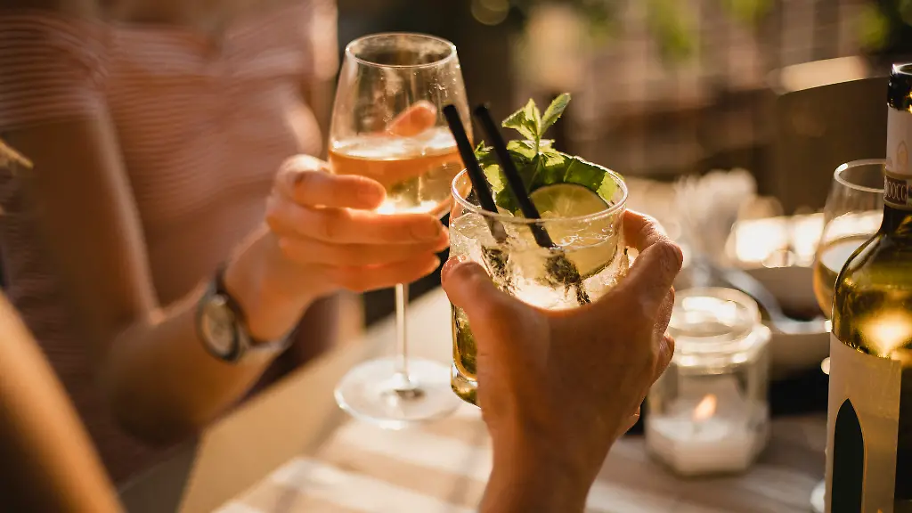 Beim-Lidl-Sparsommer-gibt-es-aktuell-Rabatte-auf-viele-verschiedene-Weine-und-Spirituosen