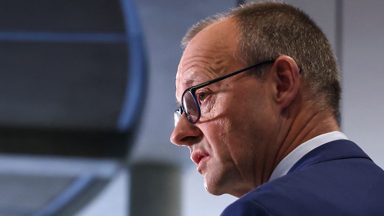 "Wir werden uns nicht vom Bundeskanzler vorführen lassen", sagt CDU-Chef Merz. 