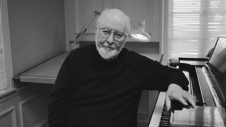 Filmmusik-Legende John Williams an seinem Arbeitsplatz 
