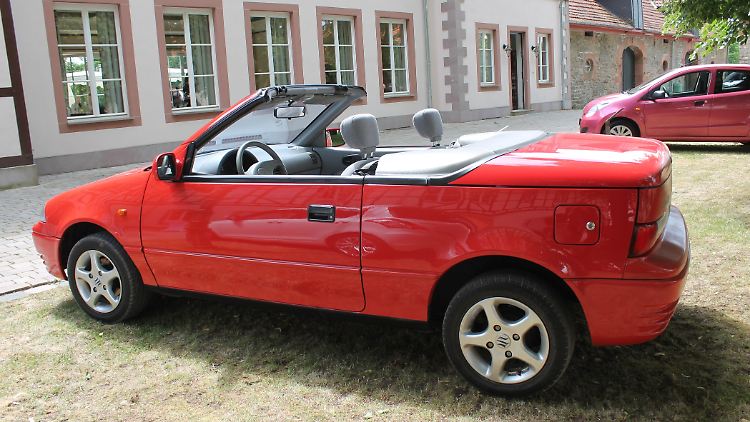 Schicker kleiner Sonnenkönig: Deutlich kleiner als VW Golf & Co war das Suzuki Swift Cabrio 1993 fast konkurrenzlos.