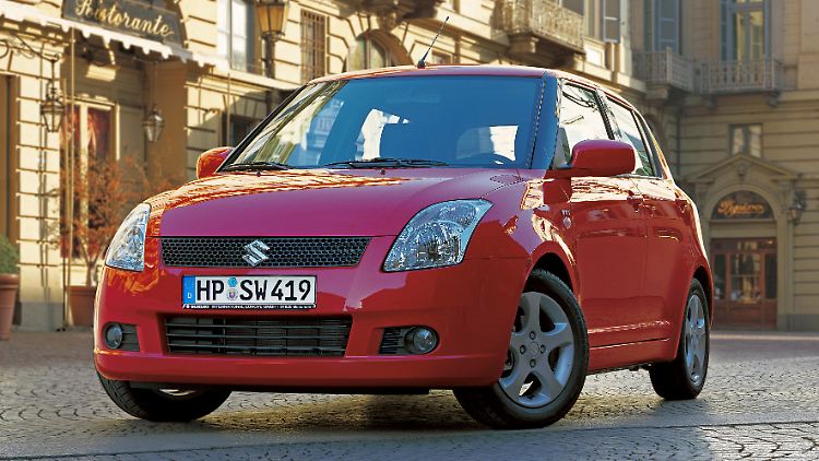 Alles neu machte der vierte Swift: Ab 2004 zeigte sich der Suzuki in europäischem Design, das an Konkurrenten wie den (BMW) Mini erinnerte.