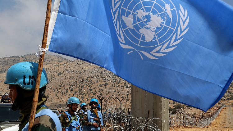 Israels Armee hat Unifil-Soldaten nach Darstellung der UN aufgefordert, ihre Positionen nahe der Grenze "zu ihrer Sicherheit" zu verlassen.