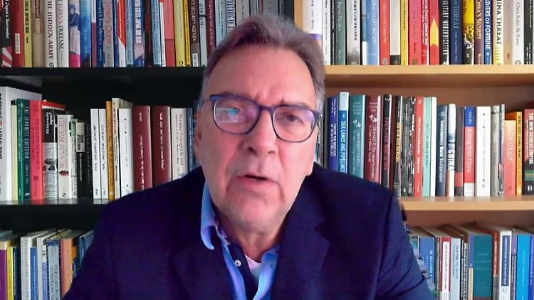 frank umbach politikwissenschaftler.JPG