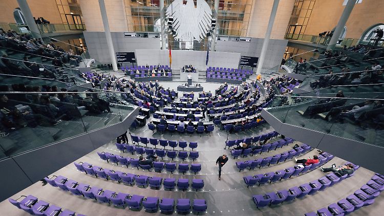 Wann wird der Bundestag neu gewählt - in dieser Frage gehen die Meinungen von SPD und Union auseinander.