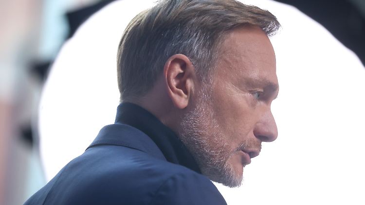 "Christian Lindner ist vom Steve Jobs des Liberalismus zur schwäbischen Hausfrau geschrumpft", wettert Wahlkampfberater Labonté.
