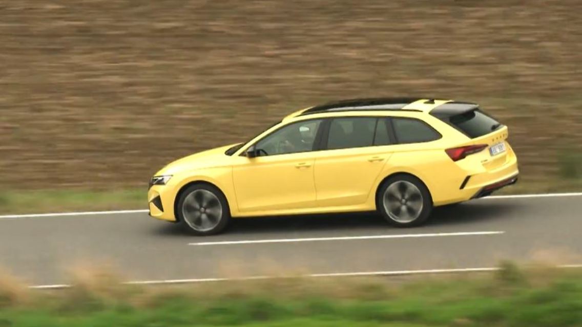 Skoda Octavia RS.JPG