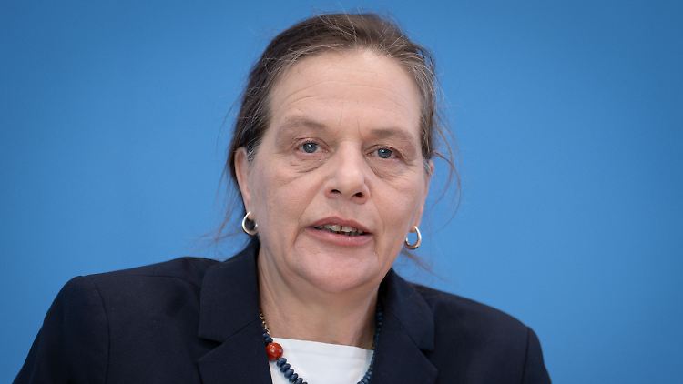 Die Bundeswahlleiterin Ruth Brand sorgt für Aufsehen.