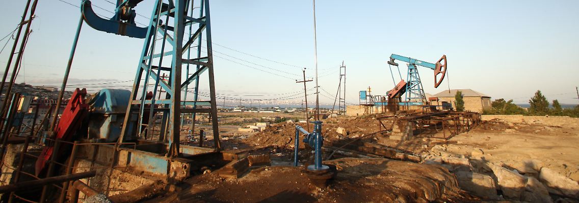 31777045.jpg