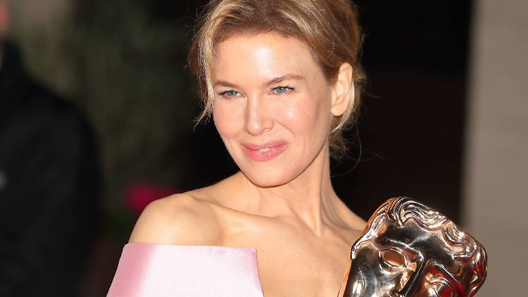 Die 55-jährige Zellweger schlägt sich als alleinerziehende Mutter durchs Leben. 