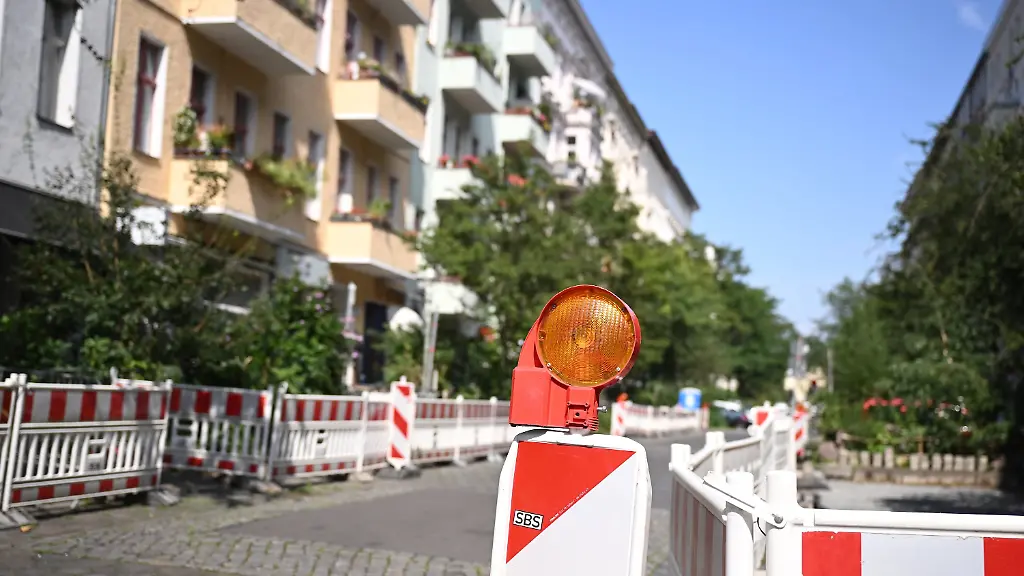 8a8c660240a78d3ae1469e0638e95043