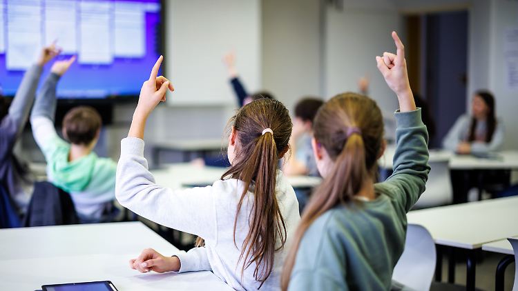 Gute Leistungen in der Schule liefern zu sollen, setzt viele Jugendliche unter Druck.