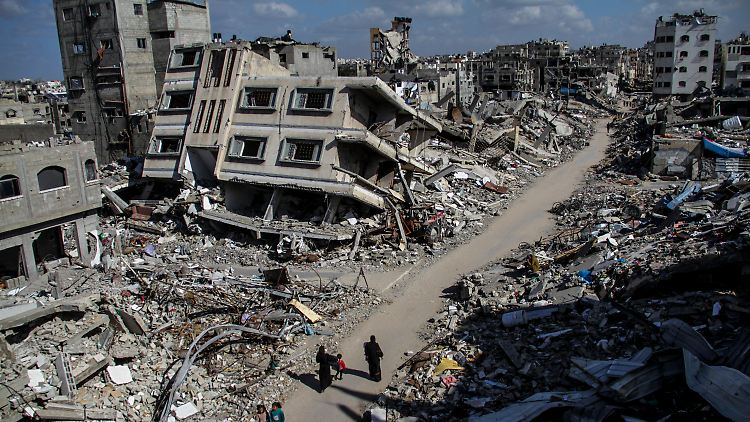 Israel würde die Evakuierungsgebiete im Gazastreifen "dauerhaft" unbewohnbar machen, sagt die Organisation Human Rights Watch.