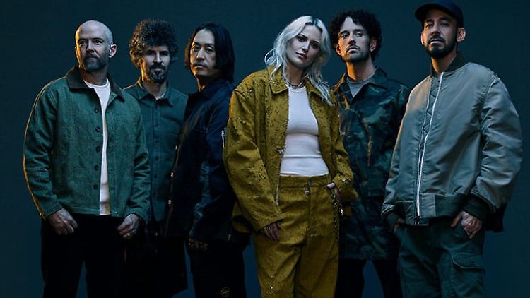 Emily Armstrong (M.), die Neue im Band-Bunde, tritt das schwere Erbe des verstorbenen Chester Bennington an.
