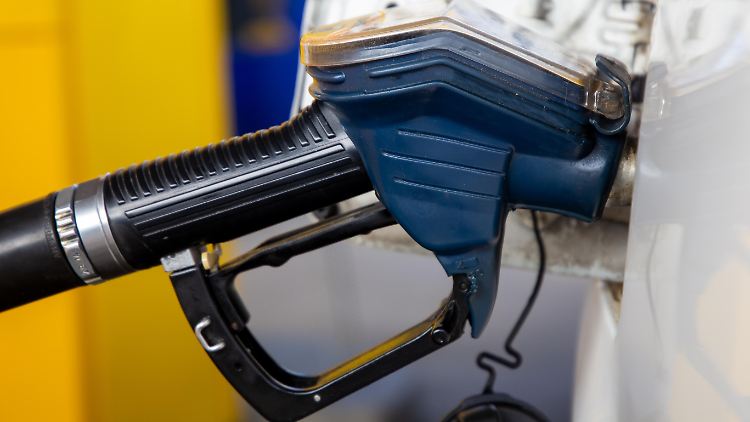 Das Tanken dürfte 2025 teurer werden.