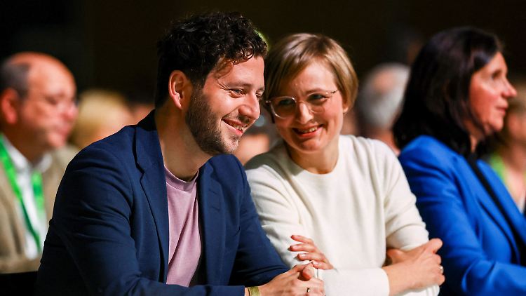Banaszak und Brantner führen die Grünen als Duo.
