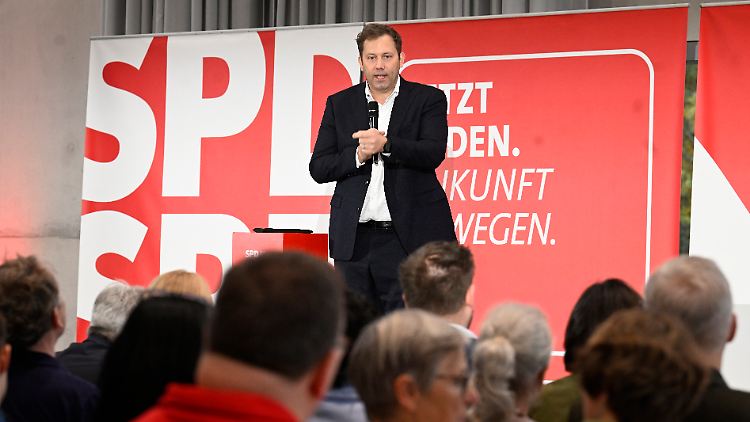 Klingbeil fordert einen anderen Fokus der Partei: auf "eine Polarisierung zwischen Olaf Scholz und Friedrich Merz".