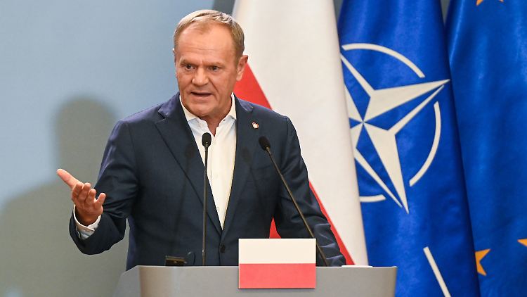"Die nächsten Wochen werden entscheidend sein, nicht nur für den Krieg selbst, sondern auch für unsere Zukunft", mahnte der Ex-EU-Ratspräsident.